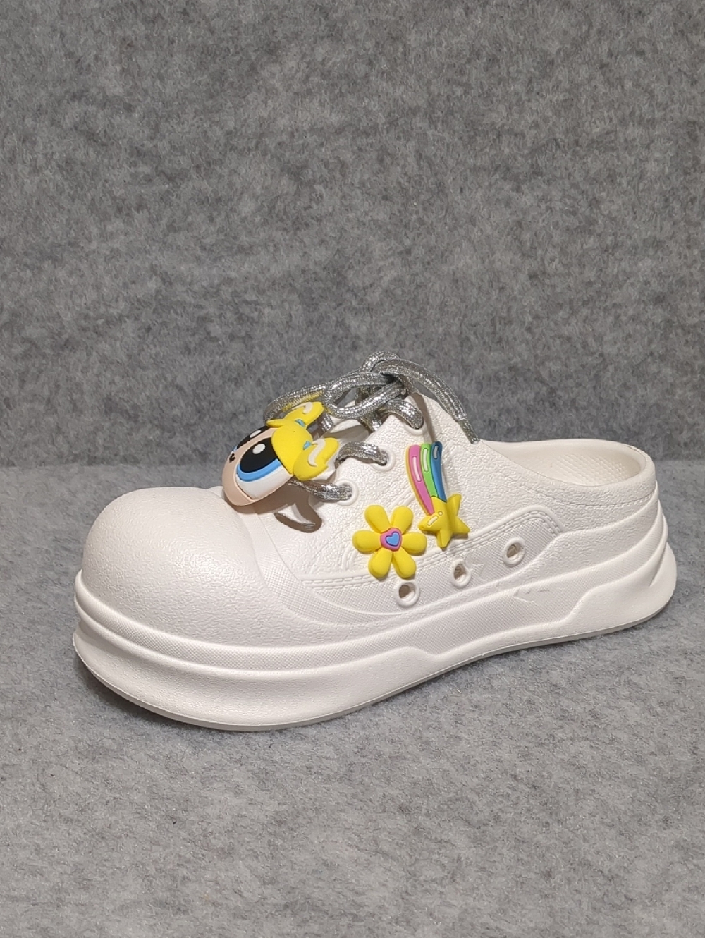 Miniso discontinued powerpuff girls slip on Eva White Women's shoes Size 7